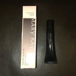 Mary Kay Concealer - Ivory 1